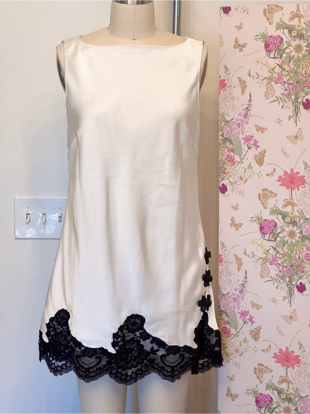 NWT Stone Cold Fox White Slip Dress with Black Lace Hem